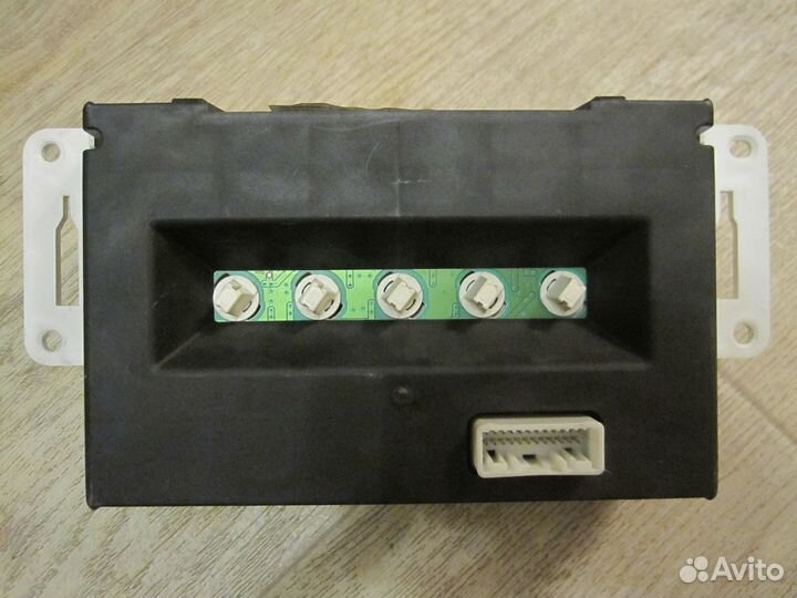 Дисплей и блок кнопок Nissan Almera N16 комплект