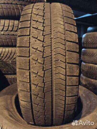 Bridgestone Blizzak VRX 215/55 R16