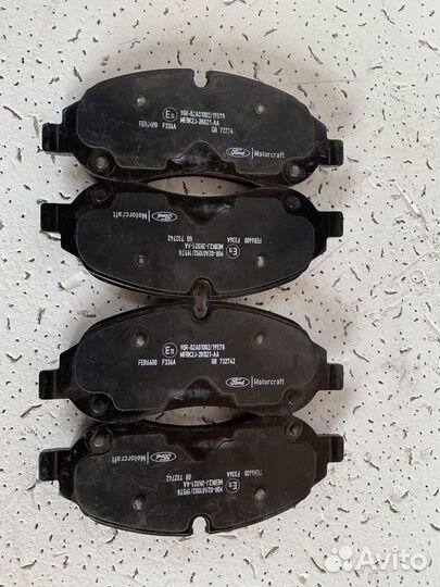 Колодки тормозные передние Ford Transit Tourneo