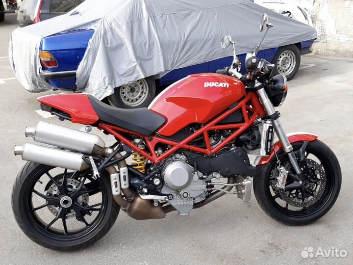 Мотоцикл Ducati Monster S4R Testastretta