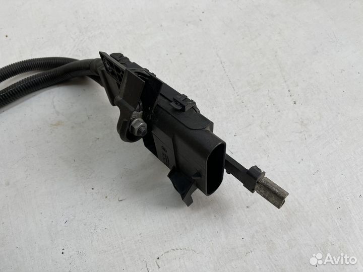 Клемма аккумуляторная для BMW E65\E66