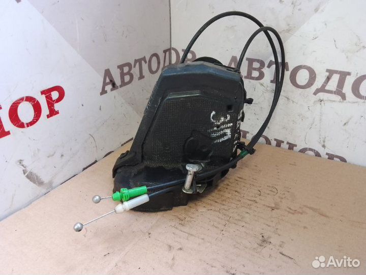 Замок двери задний правый Toyota Yaris 2 1.3 2007