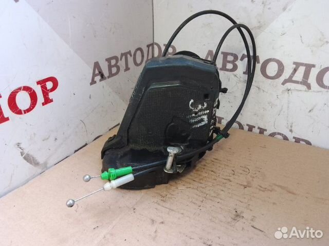 Замок двери задний правый Toyota Yaris 2 1.3 2007