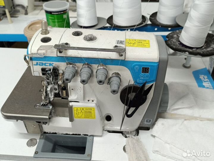 Оверлок jack e4s