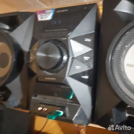 Музыкальный центр sony (700W) мощный