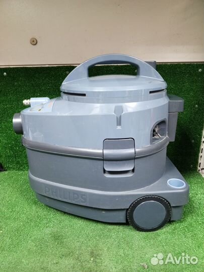 Моющий пылесос Philips Triathlon 1400 Watt turbo