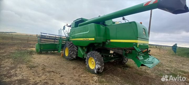 Комбайн John Deere W650, 2012