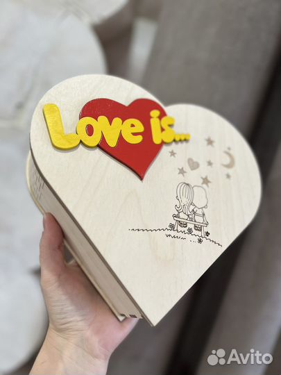 Коробка подарочная из дерева