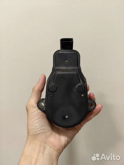 Моторчик стояночного тормоза Mazda CX5