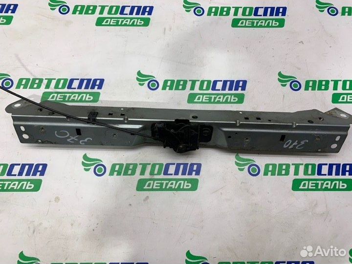 Планка радиаторов передняя Opel Insignia универсал