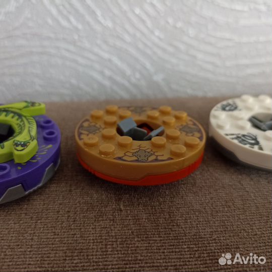 Lego Ninjago, спины