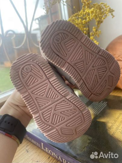 Кроссовки для девочки 18 размер котофей