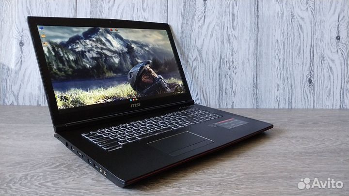 Игровой MSI Leopard Pro,17 дюймов,Core i5,озу 16gb