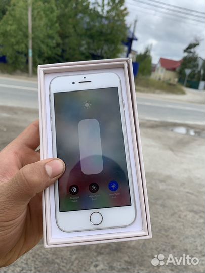 iPhone 8 64 гб
