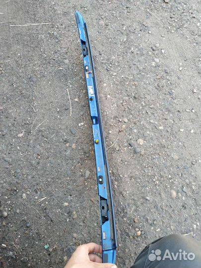 Сполер yaris 2