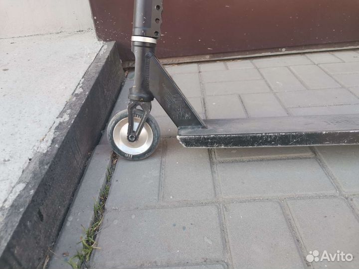 Трюковой самокат Tech team