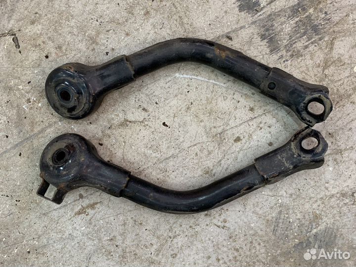 Кронштейны заднего подрамника Subaru Outback Bp