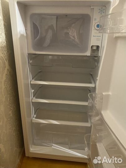 Холодильник Dexp, б/у