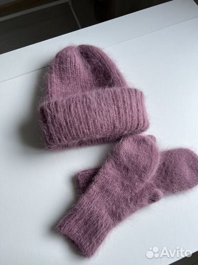 Шапка и варежки из ангоры