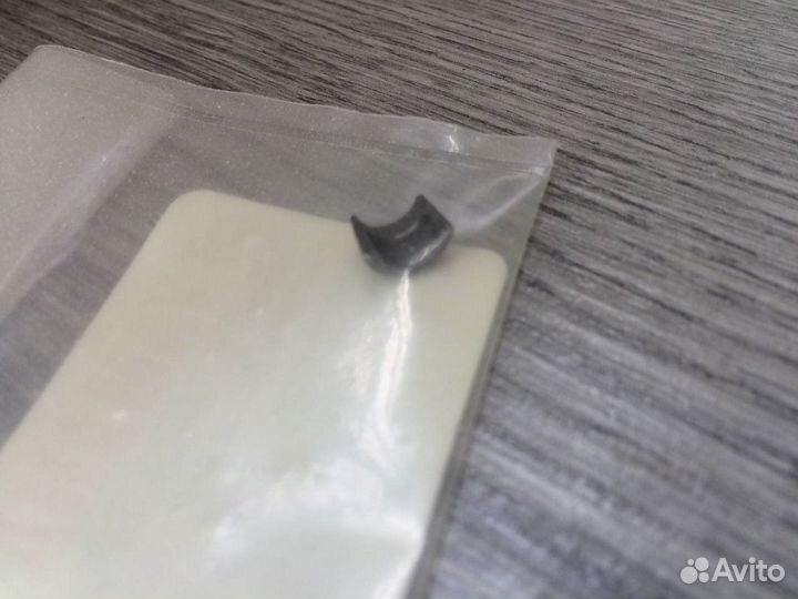 Сухарь клапана Yamaha 4G0-12118-00-00