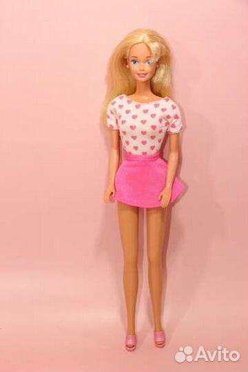Pretty Hearts Barbie 1995