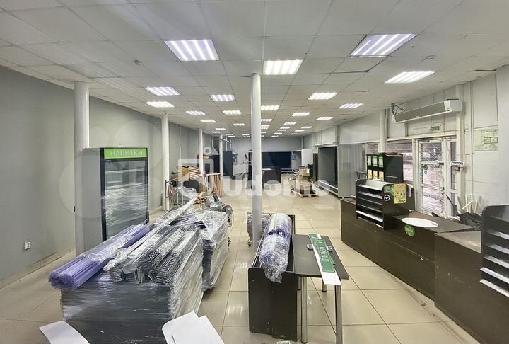 331м на трафике в отд.стоящем здании