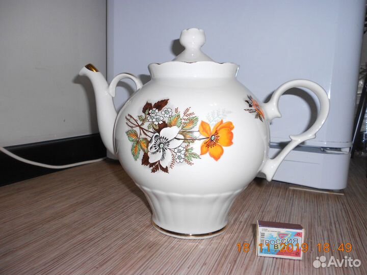 Шикарный пятилитровый чайник СССР в коллекцию