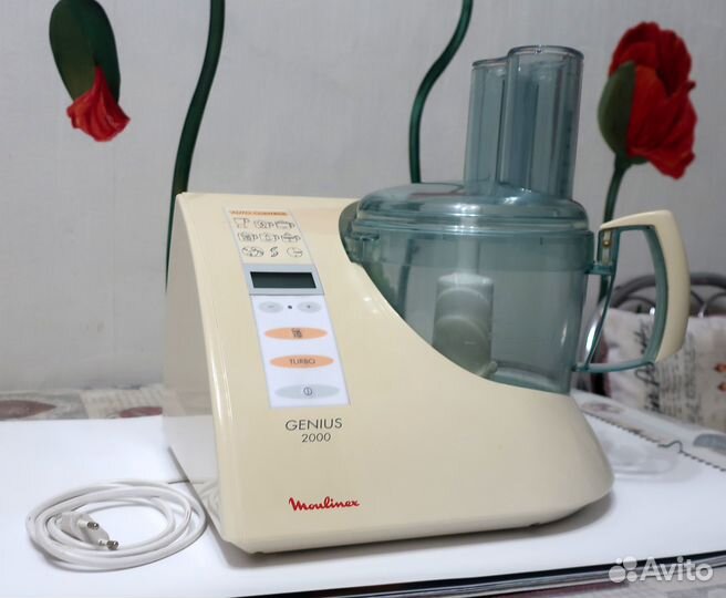 Кухонный комбайн Moulinex Genius 2000