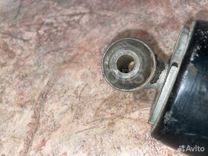 Амортизатор кабины задний MAN TGX 2015 4221