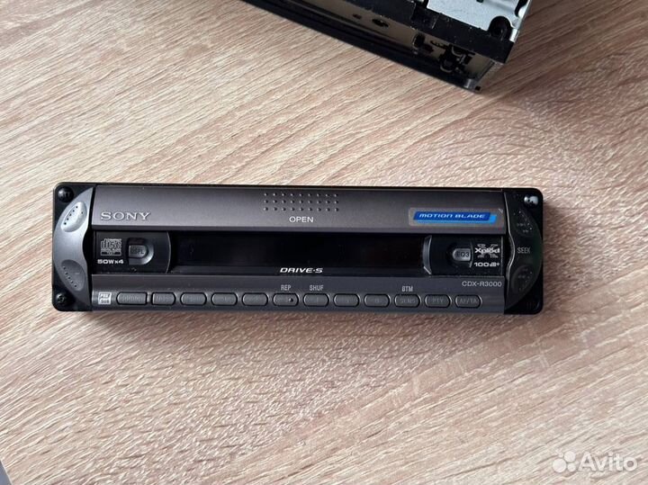 Автомагнитола Sony SDX-R3000