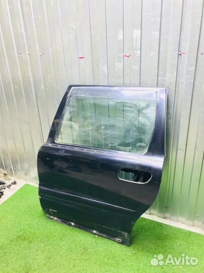 Дверь задняя левая Volvo V70/XC70