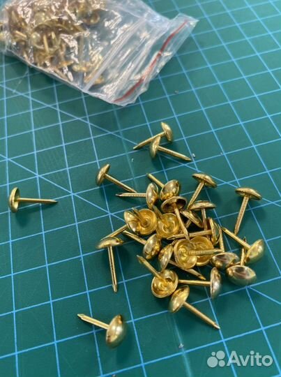 Декоративные мебельные гвозди