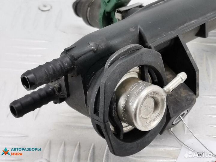 Форсунка Volkswagen Golf 3 2000 037906031AA