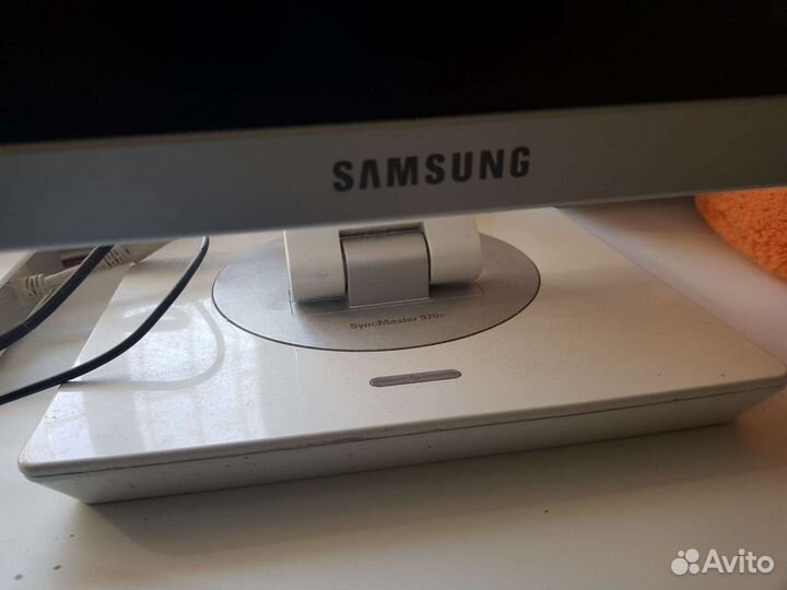 Монитор Samsung 970p