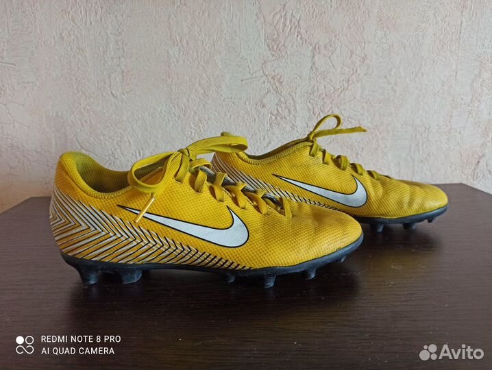 Детские футбольные бутсы Nike р. 34