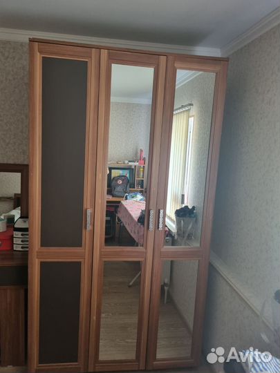 Спальный гарнитур