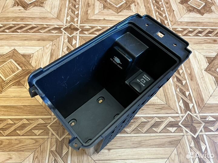 Центральная консоль Outlander XL подлокотник