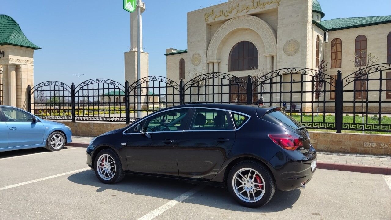 Opel Astra: фото владельца
