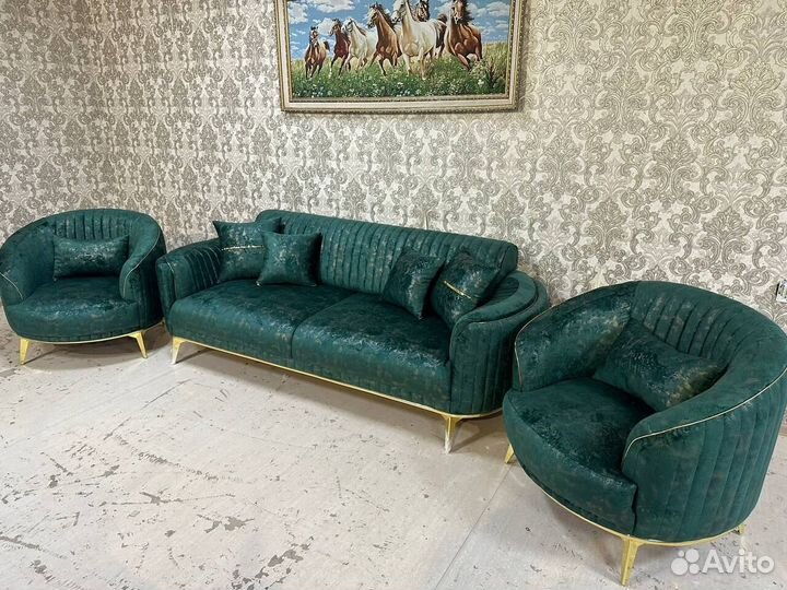 Диван с креслами