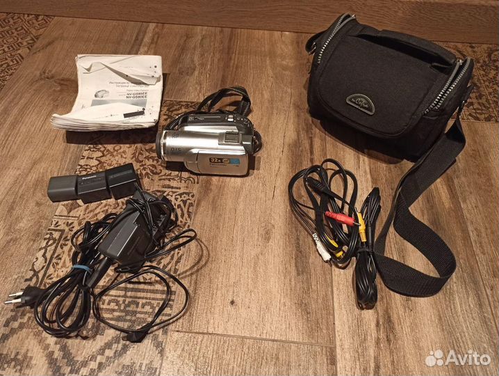 Видеокамера Panasonic NV-GS80