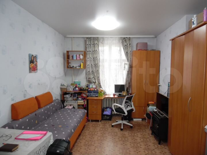 Комната 18,4 м² в > 9-к., 2/4 эт.