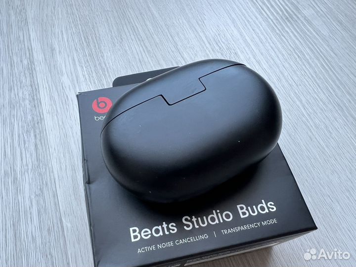 Наушники Beats Studio Buds