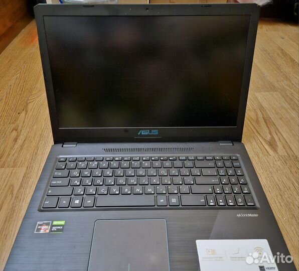 Asus m570d