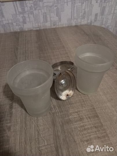 Стаканчик для зубных щеток