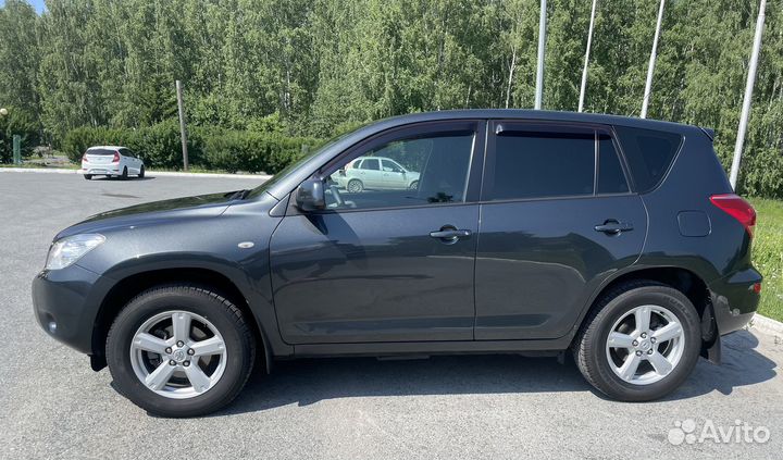 Toyota RAV4 2.0 AT, 2008, 92 000 км