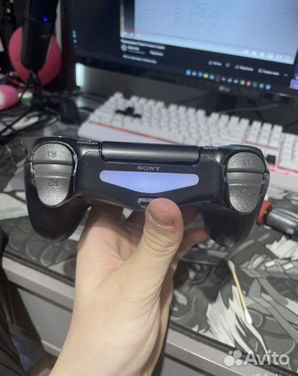 Джойстик ps4