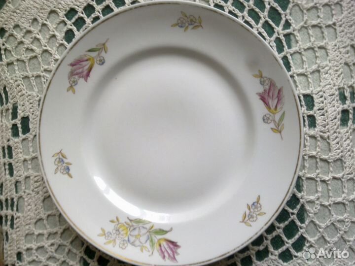 Соусник, тарелки