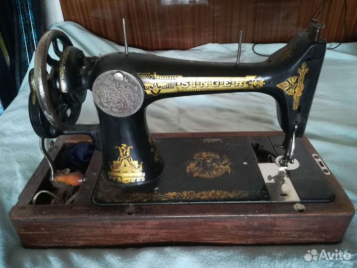 Швейная машина Singer