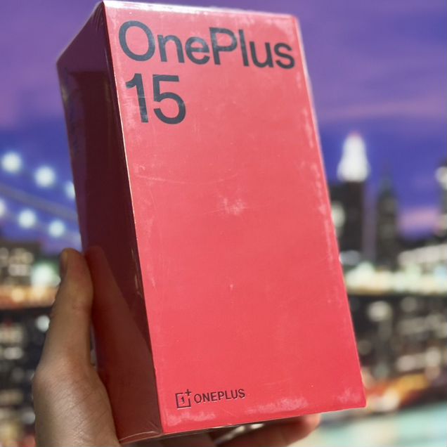OnePlus 15, 16/512 ГБ, SIM + eSIM