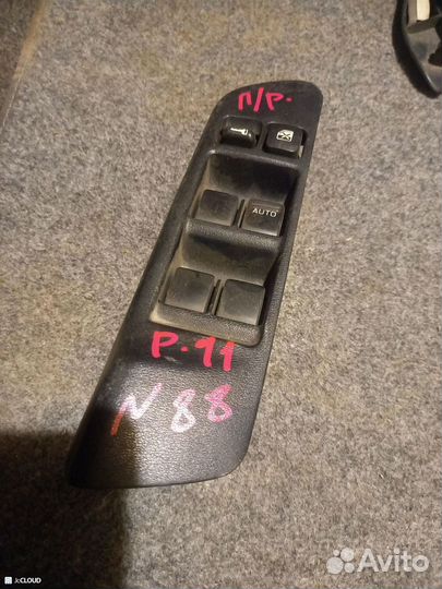 Блок упр. стеклоподьемниками на nissan primera P11